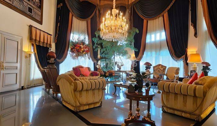 Kemang European Classic Mansion Fully Furnished Imported From Italy 2