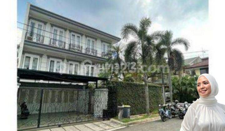 Disewakan Rumah Hoek Asri di Pondok Indah Kebayoran Lama Jaksel 1