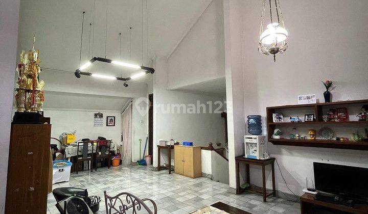 Senopati House For Sale On The Side Of The Kebayoran Baru Commercial Highway, South Jakarta 2