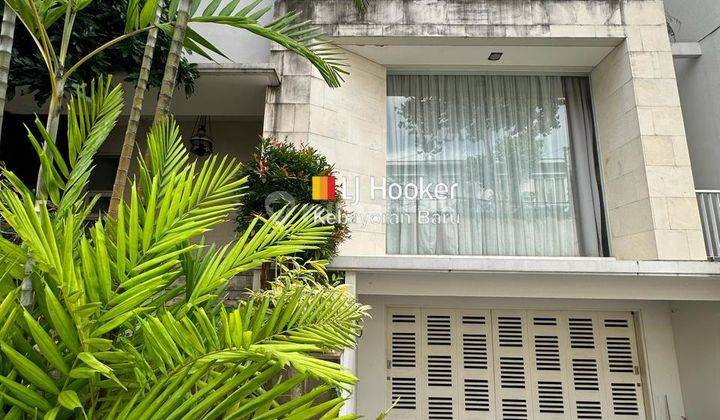 Rumah Modern Tropikalis Dalam Town House di Cilandak Lebak Bulus Jakarta Selatan 1