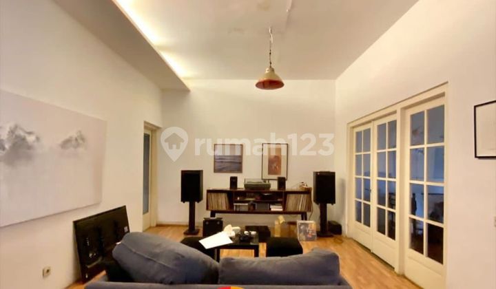 OLD HOUSE FOR SALE – PANGLIMA POLIM, SOUTH JAKARTA