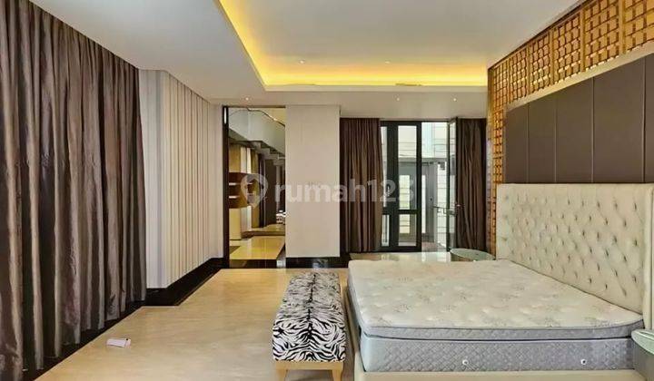  Rumah Mewah Desain Modern di Simprug Golf Jakarta Selatan 2