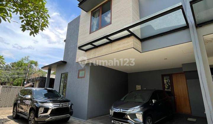 Disewakan Rumah Cluster Tropikal Minimalis di Kemang Jakarta Selatan 2