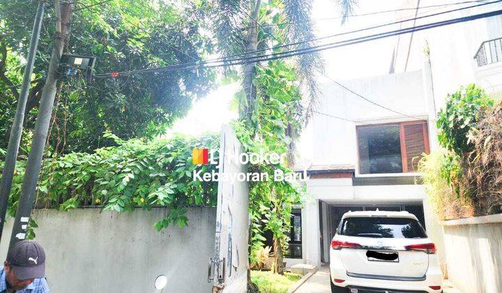 Tripical House In Senopati, New Kebayoran, South Jakarta 1