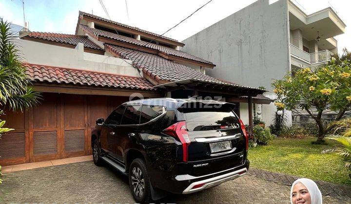 Senopati House For Sale On The Side Of The Kebayoran Baru Commercial Highway, South Jakarta 1