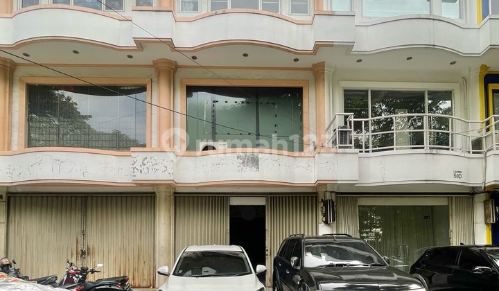 Dijual murah! Harga BU! Ruko Pinggir Jalan Raya Pakubuwono Kebayoran Baru Jakarta Selatan 1