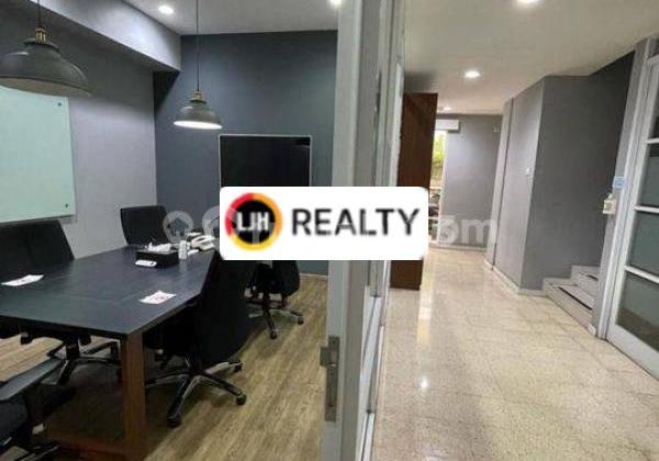 Disewakan Rumah Cocok Untuk Kantor di Prapanca Wijaya Kebayoran Baru Jakarta Selatan