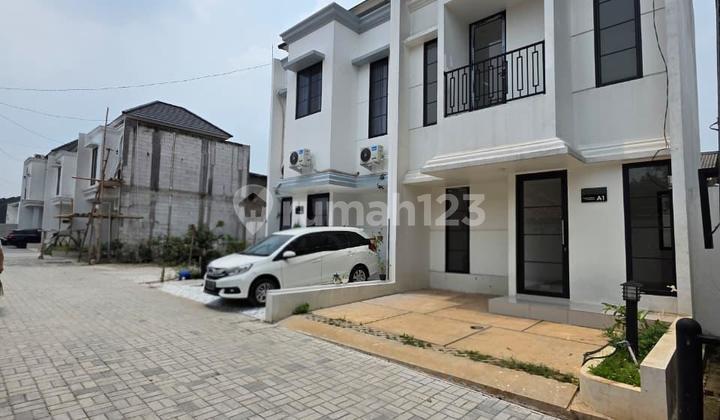 Town House Aesthetic 2 Floors Sukmajaya Depok 2
