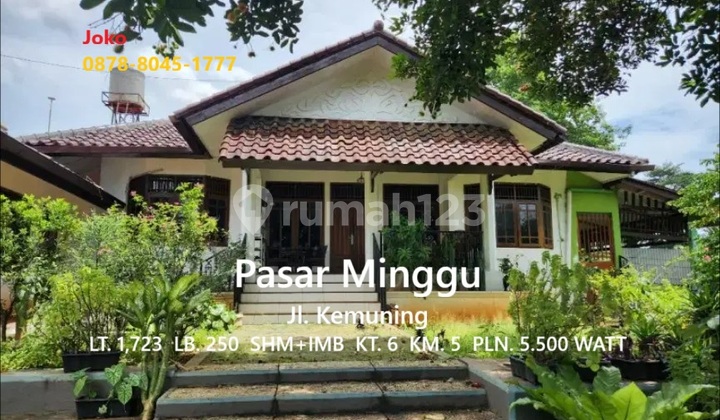 Large Garden House with Spacious Yard LT 1,723 sqm on Kemuning Street, Pasar Minggu
