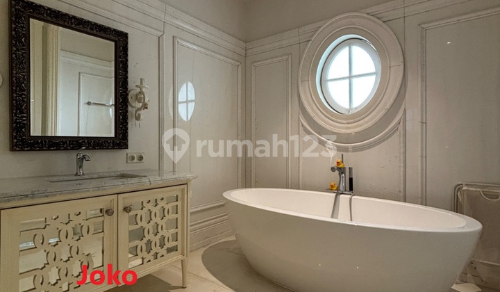 Rumah Mewah Modern Classic Vip Area Mega Kuningan, Jakarta Selatan 2