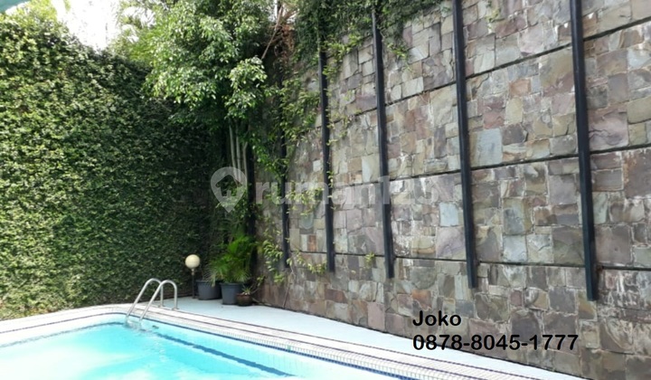 Rumah Asri Area Elit Jl. Simprug Golf, Simprug, Jakarta Selatan 2