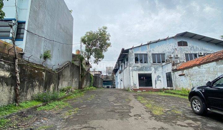 Kantor Dan Gudang Tua Hitung Tanah di Jl. Saharjo, Tebet, Jakarta 1