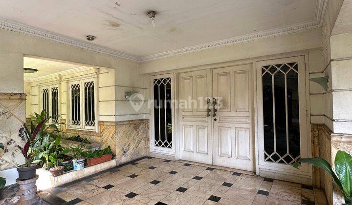 Rumah Asri Area Istimewa Dekat Cendana, Menteng 2