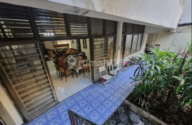 Rumah Asri 2 Lt Jl. Kramat Lontar, Salemba, Senen 2