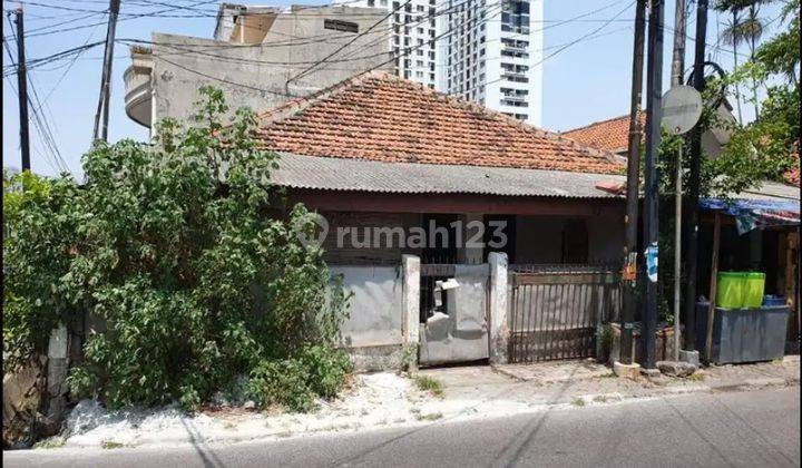 Rumah Lama H I T U N G T A N A H Jl. Tebet Dalam, Tebet, Jaksel 1