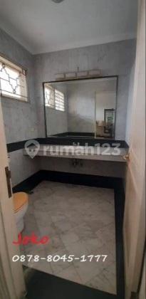 Luxury House in Elite Area Jl. Wijaya, Melawai, Kebayoran Baru, South Jakarta 2