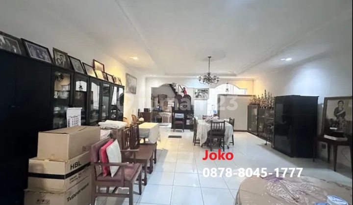 Charming House  CHEAPEST on Jl. Lombok, Menteng, Central Jakarta 2