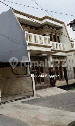 Rumah di Pesona Anggrek Harapan 2