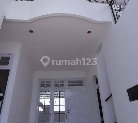 Siap huni semi furnish di  Gardenia Estate 4