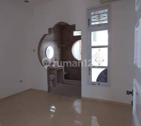 Siap huni semi furnish di  Gardenia Estate 6