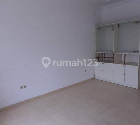 Siap huni semi furnish di  Gardenia Estate 9