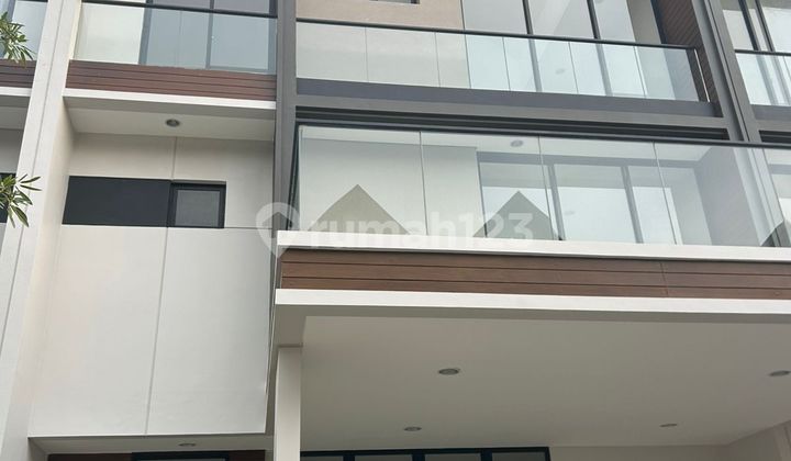 DISEWAKAN OSAKA RESIDENCE UKURAN 8 X 10 BRAND NEW UNFURNISHED HARGA CUMA RP 120 JUTA PERTAHUN