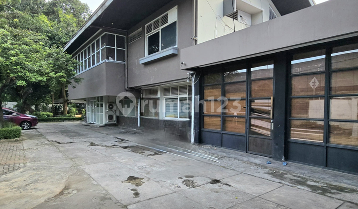 Bangunan Komersil Prapanca Raya Kebayoran Baru Cocok untuk Kantor, Klinik, Dll