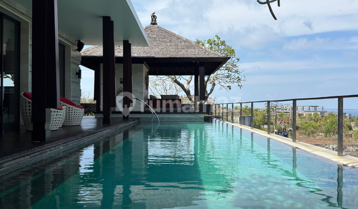 Luxury 3 Bedroom Villa With Ocean View, in a Highly Strategic Location