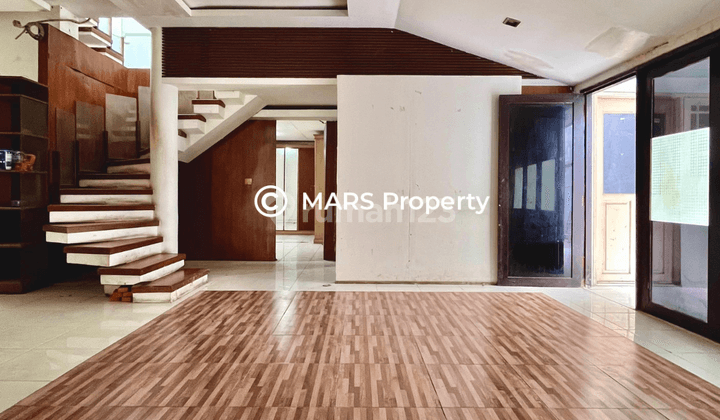 Modern House Prime Location Komplek Elite Senopati 2