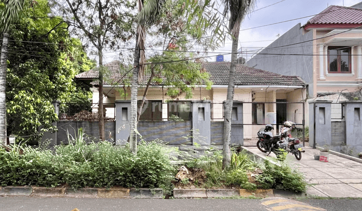 RUMAH CLASSIC HITUNG TANAH PONDOK INDAH HOOK, BEBAS BANJIR 1