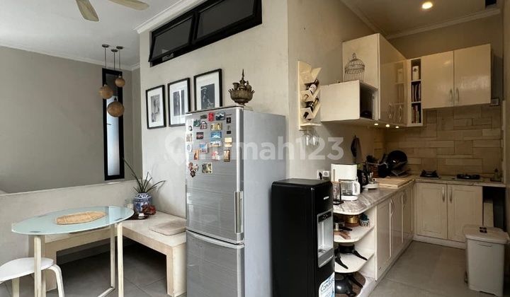 Airbnb House in Pejaten Barat, South Jakarta, Tropical Style within a Complex 2
