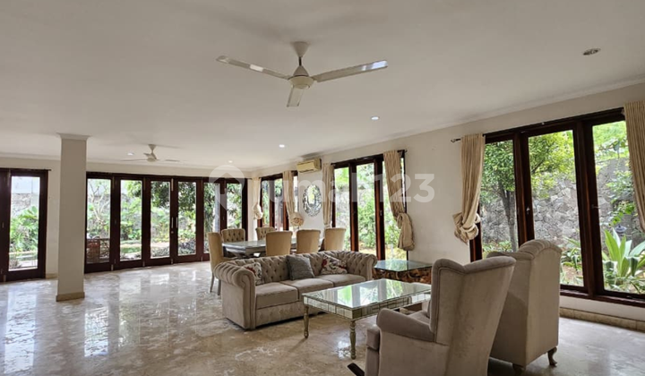 Dijual Rumah Dalam Lingkungan Komplek Kemang Area Jakarta Selatan 1