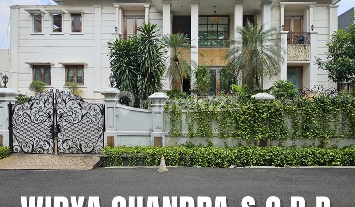 MODERN AMERICAN CLASSIC HOUSE SCBD - JAKARTA SELATAN MODERN AMERICAN CLASSIC HOUSE SCBD - JAKARTA SELATAN