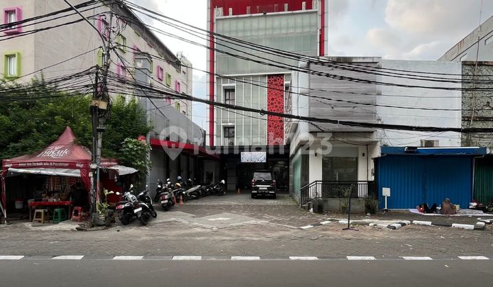 HOTEL AKTIF PASAR BARU 5 LANTAI HARGA NJOP LOKASI STRATEGIS HOTEL AKTIF PASAR BARU 5 LANTAI HARGA NJOP LOKASI STRATEGIS