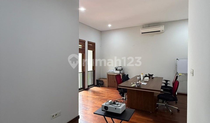 Ready-to-Occupy Modern House in Kebayoran Baru, Wide Road Inside Complex, Near Senayan, Pakubuwono, and Sudirman 2