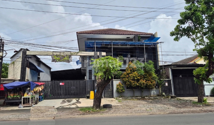 Rumah Strategis, Cocok Usaha, Pinggir Jalan Raya Daerah Semarang Barat - 11243 1