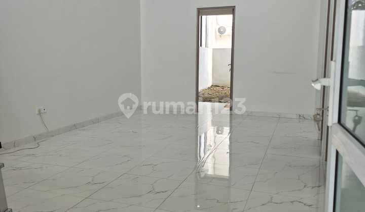 Ready-to-Live and Comfortable House in Madukoro Regency Semarang - 11214 2