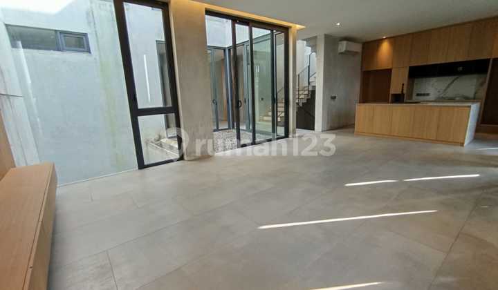 Jual Rumah Gaya Industrial Siap Huni dan Nyaman Jl. Siblat. Candisari Semarang – 10277 1