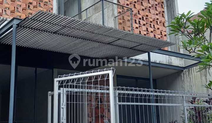 Jual Rumah Gaya Industrial Siap Huni dan Nyaman Jl. Siblat. Candisari Semarang – 10276 1