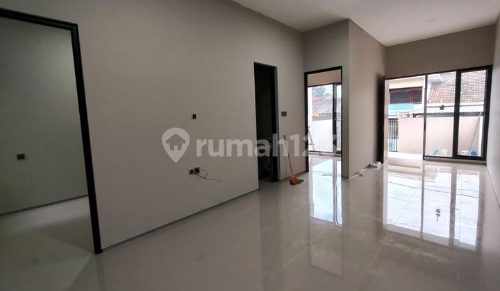 Rumah Minimalis Modern, Siap Huni Daerah Tanah Mas Semarang - 11146 2