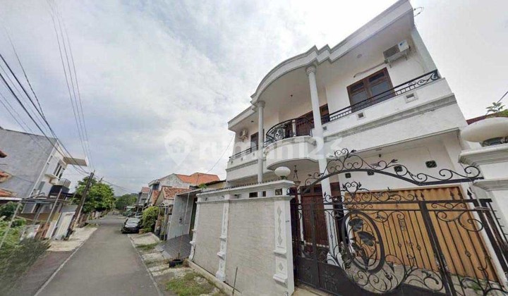 Ready-to-Occupy and Comfortable House in Lamper Area, South Semarang -11154 2