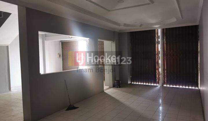 Rumah cantik siap pakai di Puri Anjasmoro semarang barat 8655 2