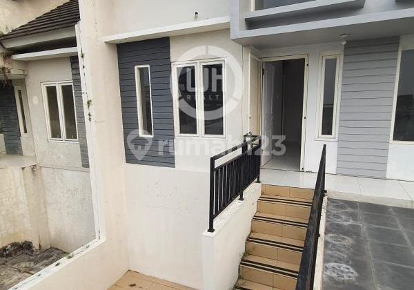 Sewa Rumah Siap Huni dan Nyaman Perum Griya Lestari.ngaliyan - 10854 1
