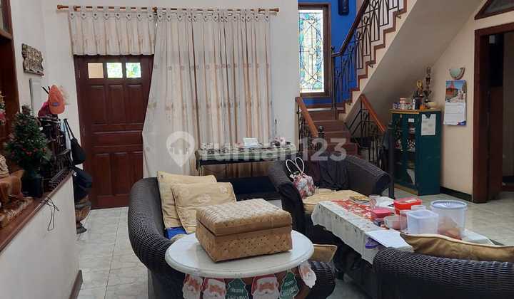 Ready-to-Occupy and Comfortable House in Banyumanik Area, Semarang – 10668