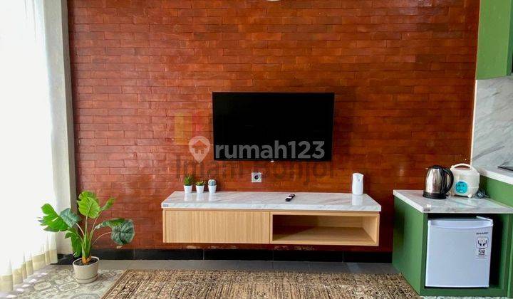 Rumah Furnished Dengan Halaman Luas Pinggir Jalan Raya Soekarno Hatta Semarang Timur 9684 2