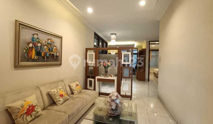 Rumah cantik furnished bisa untuk usaha / kos di daerah pandanaran pekunden semarang tengah 8130 1