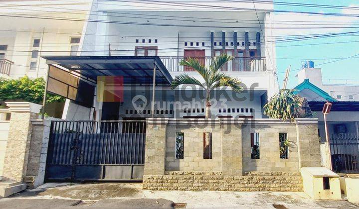 Rumah Cantik Tengah Kota Siap Pakai di Jl Batan Semarang Tengah 9682 1