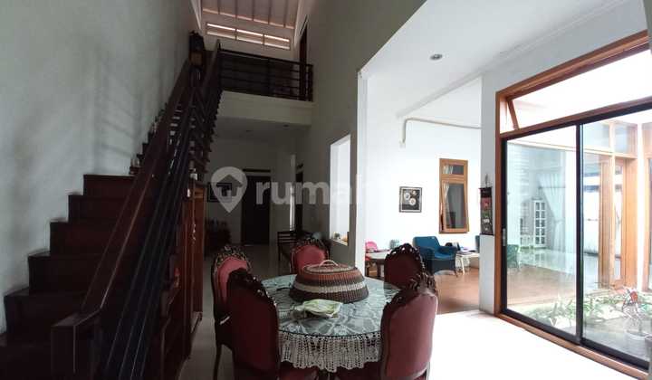  Rumah Siap Huni dan Nyaman  Jl. Lamper Semarang – 10637 2