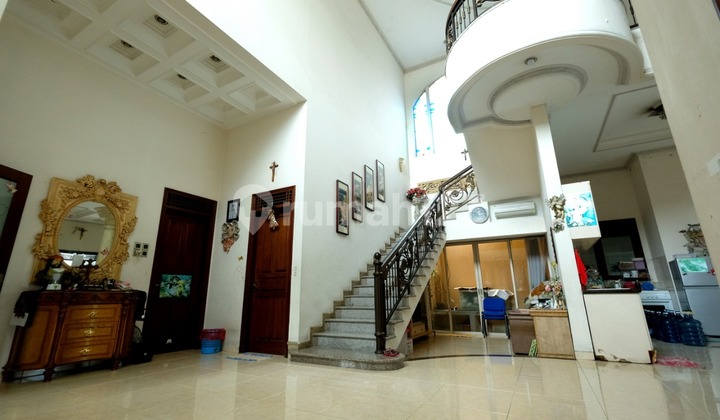 Rumah Siap Huni dan Nyaman  Jl.Taman Kendalisodo.Candisari – 10619 1