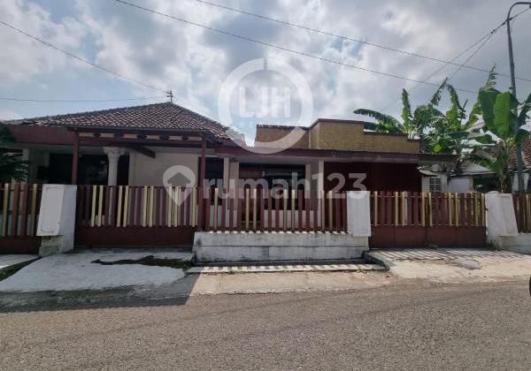  Rumah Siap Huni dan Nyaman Daerah Tegalrejo.Salatiga - 10614 1